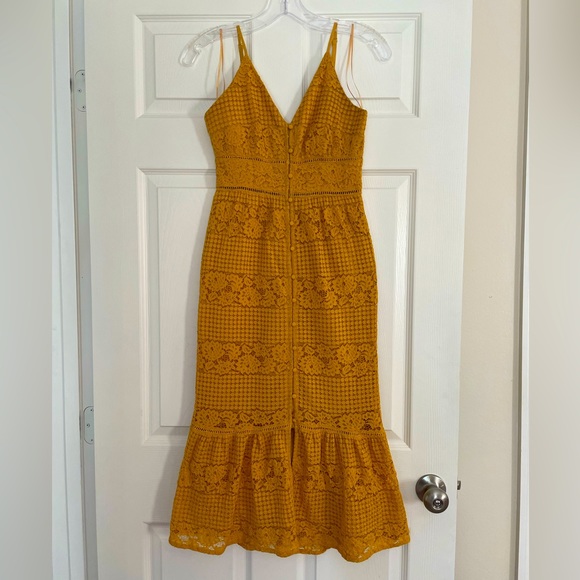 Francesca's Collections Dresses & Skirts - Cute lace dress